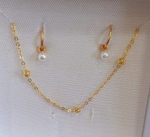 BRINCO BRUNA 11974 FOLHEADO OURO 18K / BRUNA JOIAS