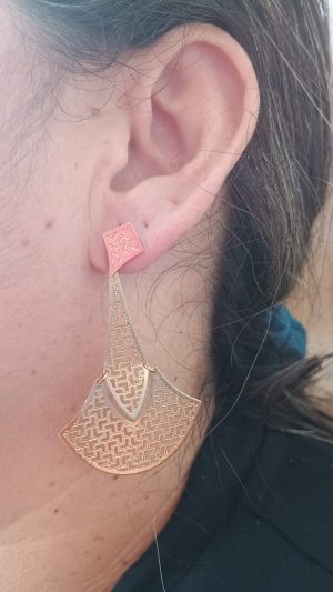 BRINCO GRANDE FOLHEADO OURO 18 K / ROMANEL ANTIALERGICO