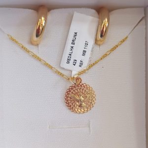 BRINCO BRUNA 779 FOLHEADO OURO 18 K / BRUNA JOIAS