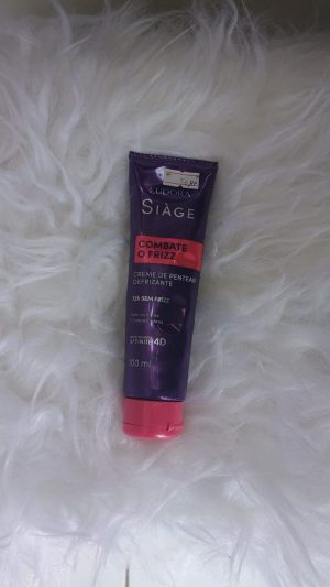 CREME DE PENTEAR DEFRIZANTE COMBATE FRIZ EUDORA 100 ML