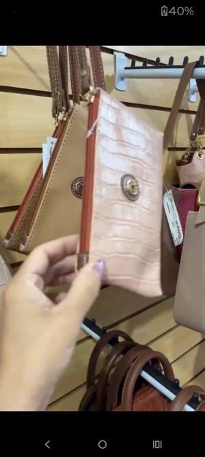 BOLSA PORTO CELULAR DE COURO SINTETICO COR ROSE/ P DJAQAUES